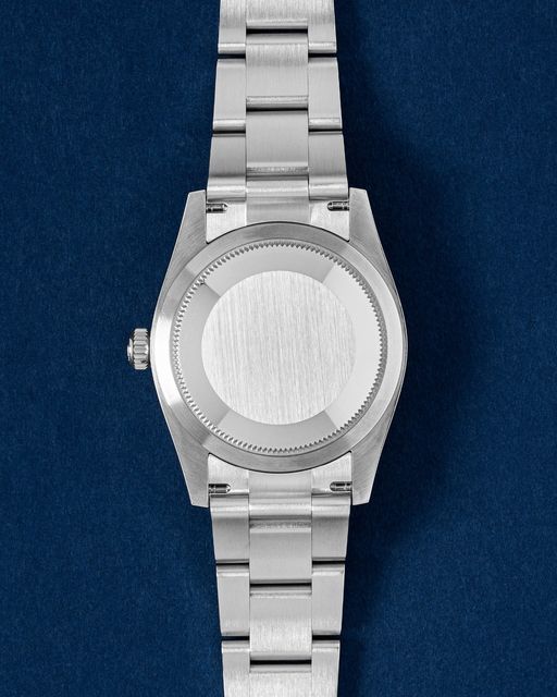 Rolex Oyster Perpetual 124200 Image 2